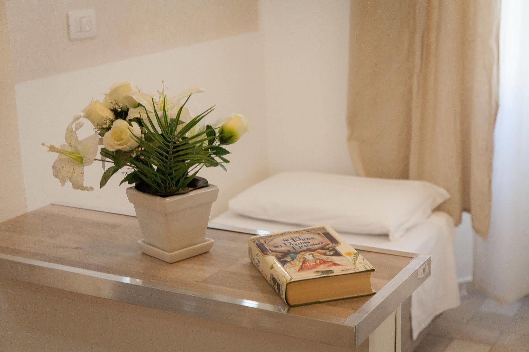 San Peter Angels Hotel Рим Екстериор снимка